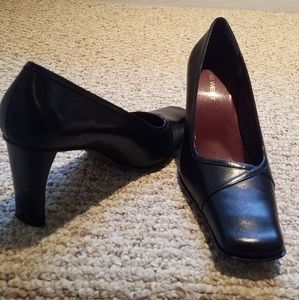 SOLD - NWT Nine West Shoes